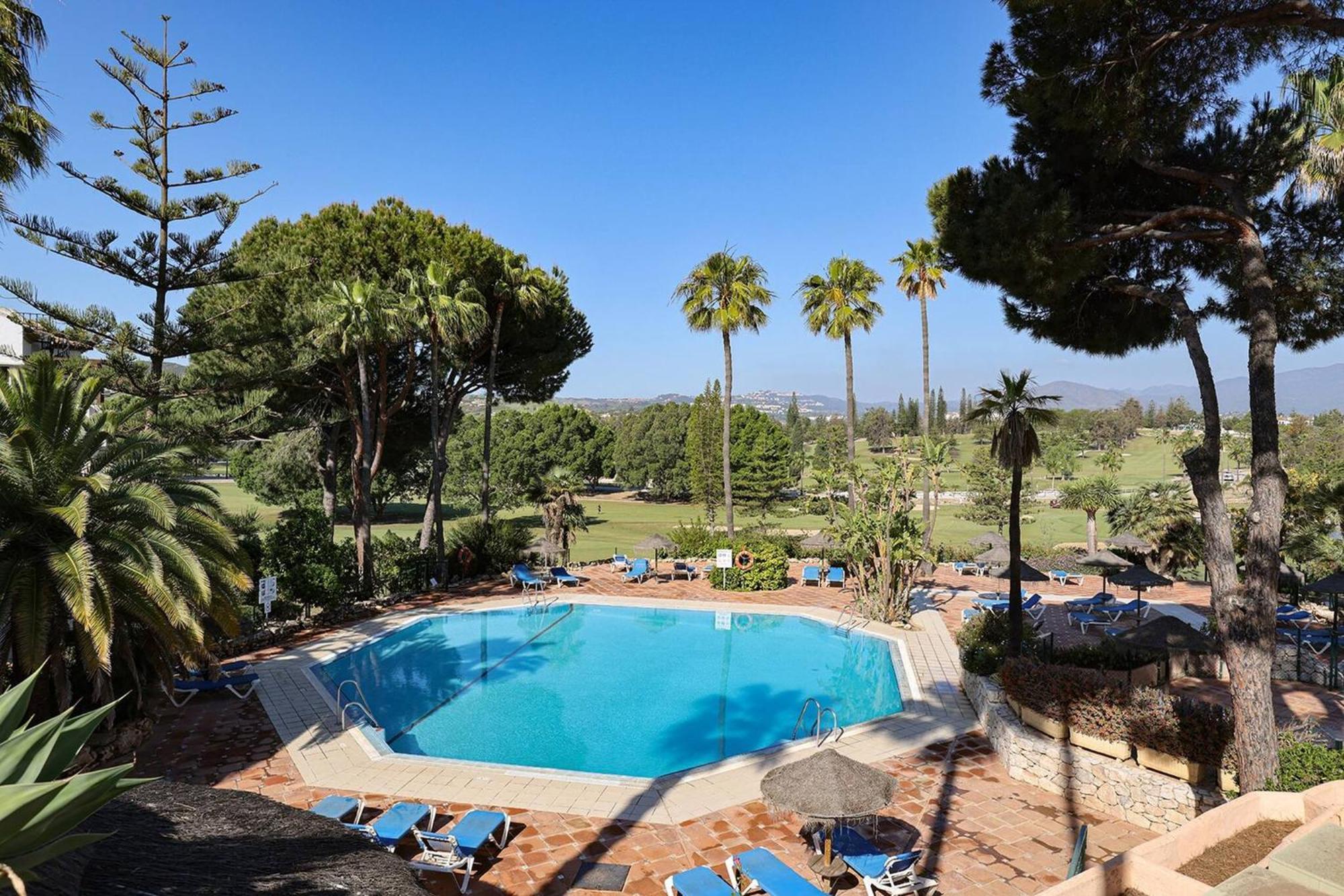 053 - Two Bed Mijas Golf Apartment In Popular Matchroom Golf Club 丰希罗拉 外观 照片