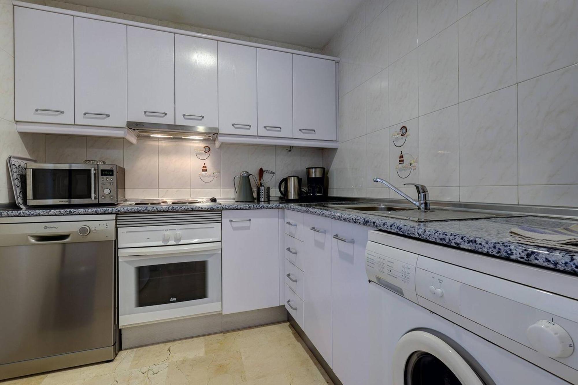 053 - Two Bed Mijas Golf Apartment In Popular Matchroom Golf Club 丰希罗拉 外观 照片