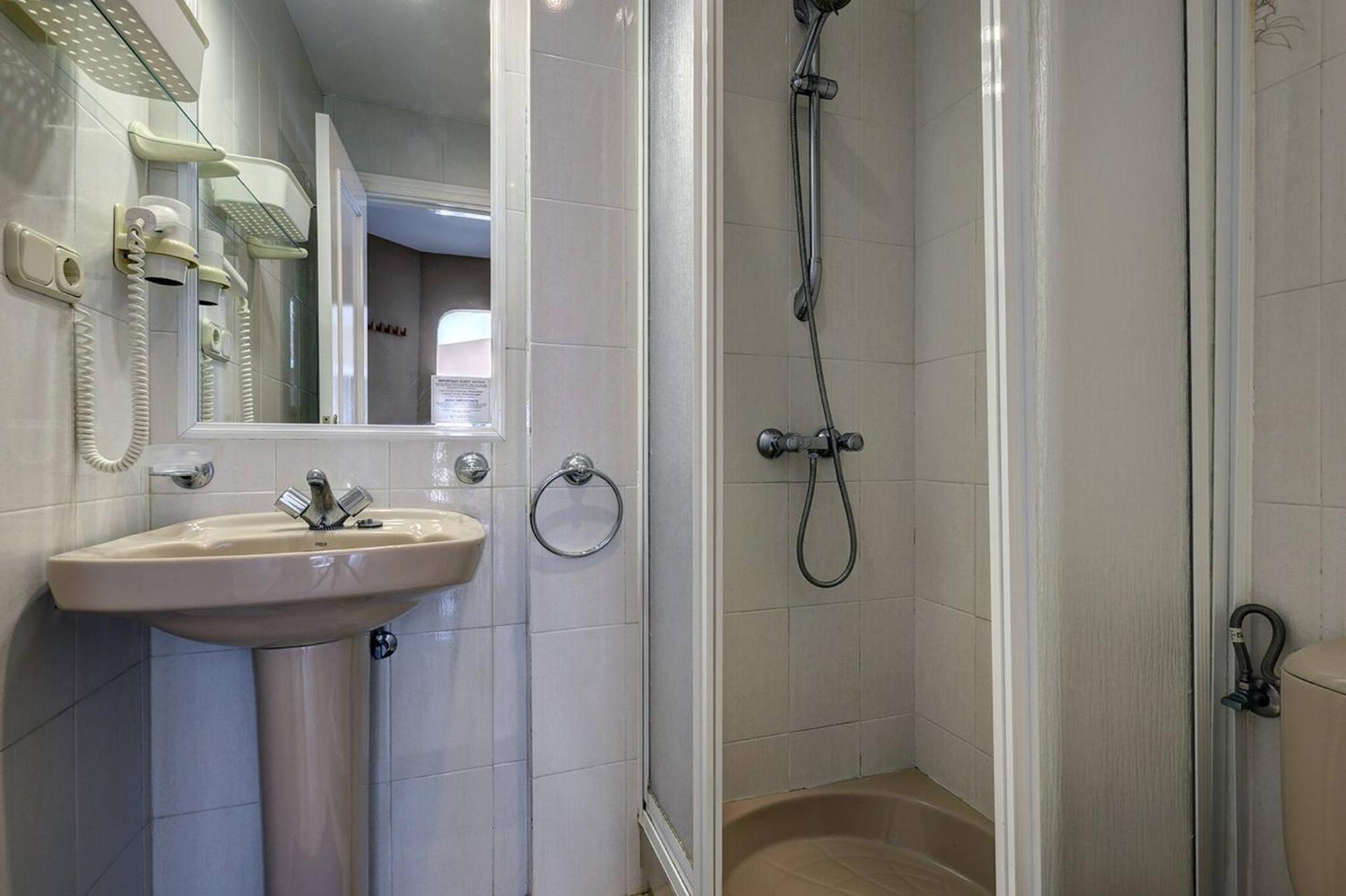 053 - Two Bed Mijas Golf Apartment In Popular Matchroom Golf Club 丰希罗拉 外观 照片