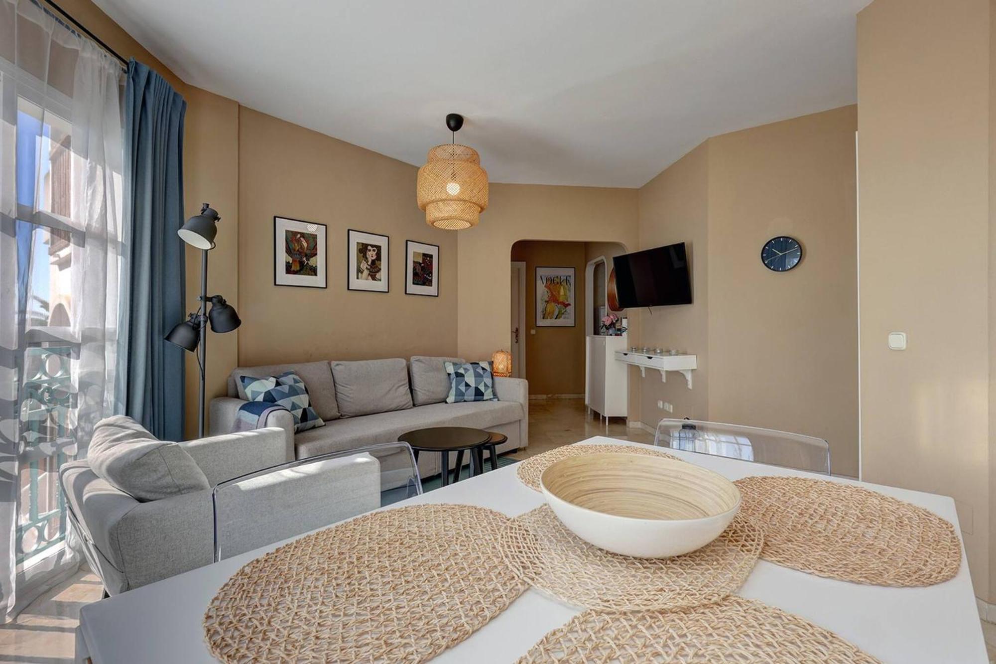 053 - Two Bed Mijas Golf Apartment In Popular Matchroom Golf Club 丰希罗拉 外观 照片