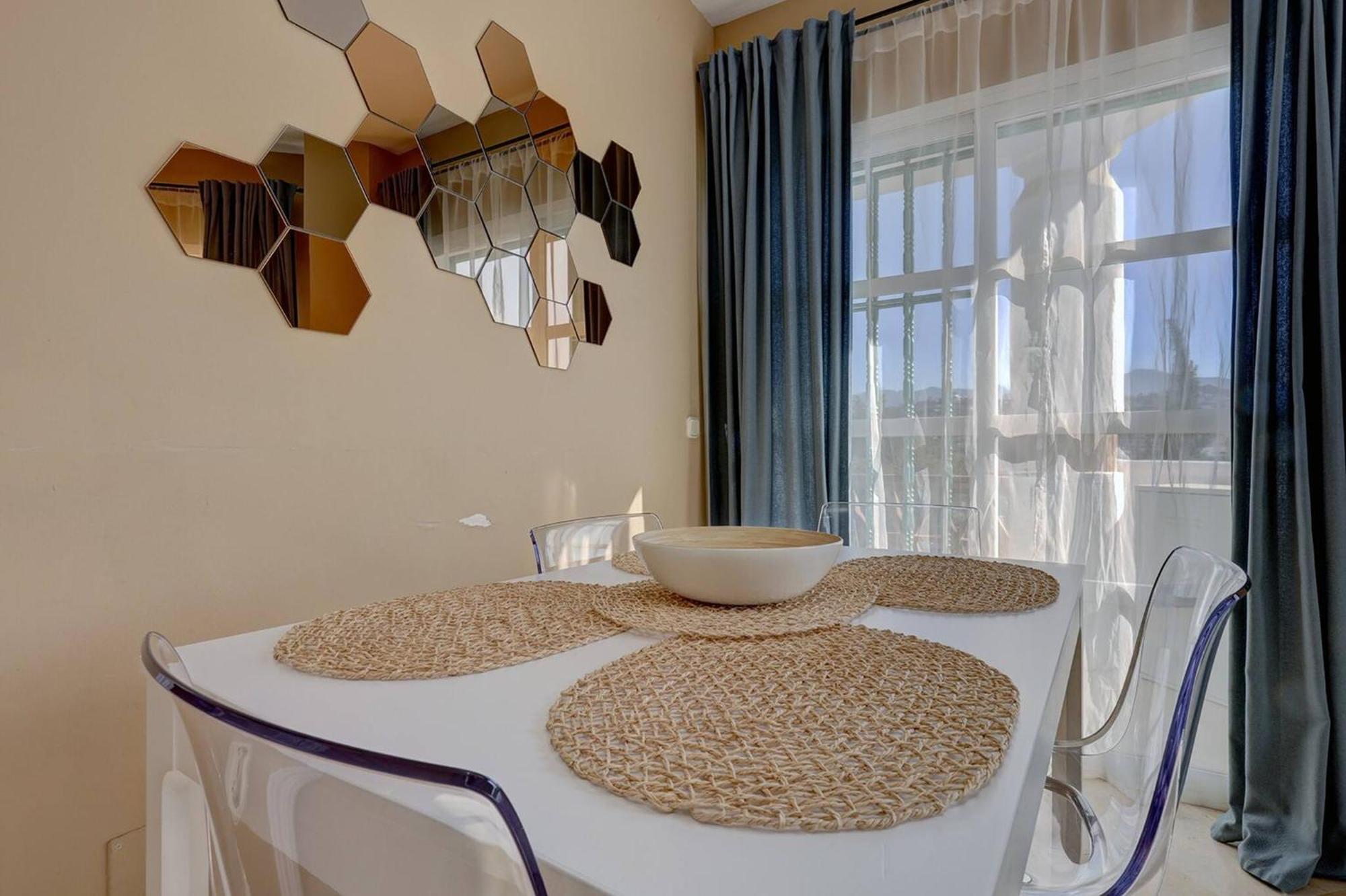 053 - Two Bed Mijas Golf Apartment In Popular Matchroom Golf Club 丰希罗拉 外观 照片