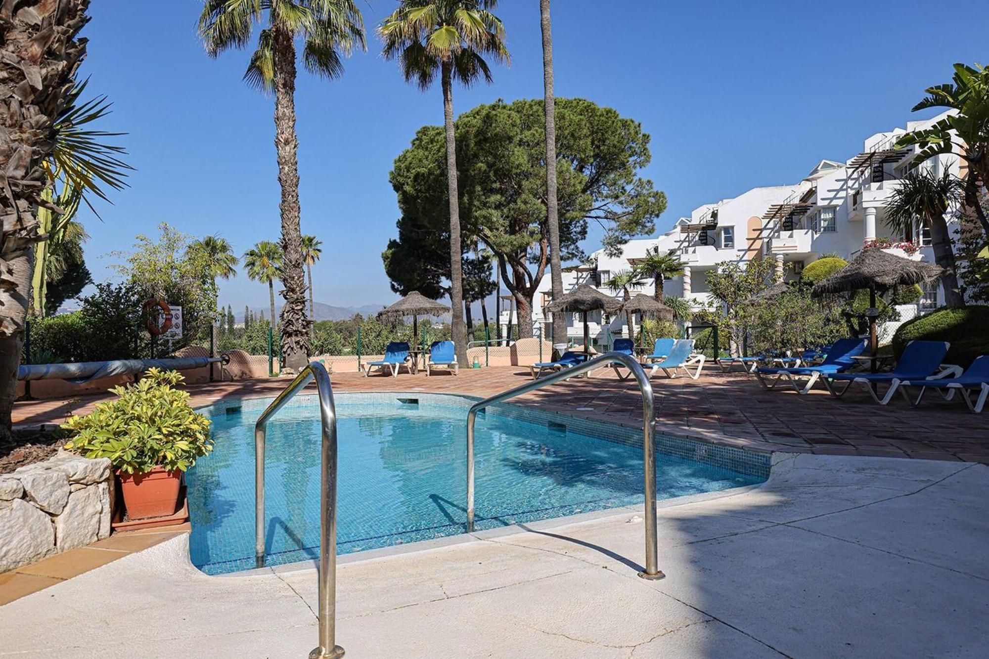 053 - Two Bed Mijas Golf Apartment In Popular Matchroom Golf Club 丰希罗拉 外观 照片